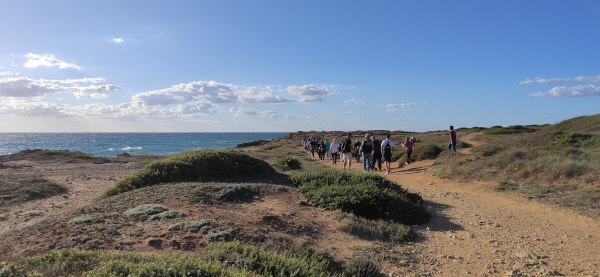 Hiking nel Parco naturale di lido pizzo isola di Sant'Andrea