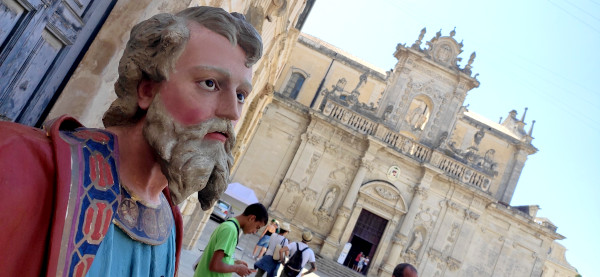 Visita guidata a Lecce: Piazza duomo e la cartapesta