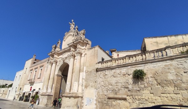 Visita guidata a Lecce: Porta Rudiae